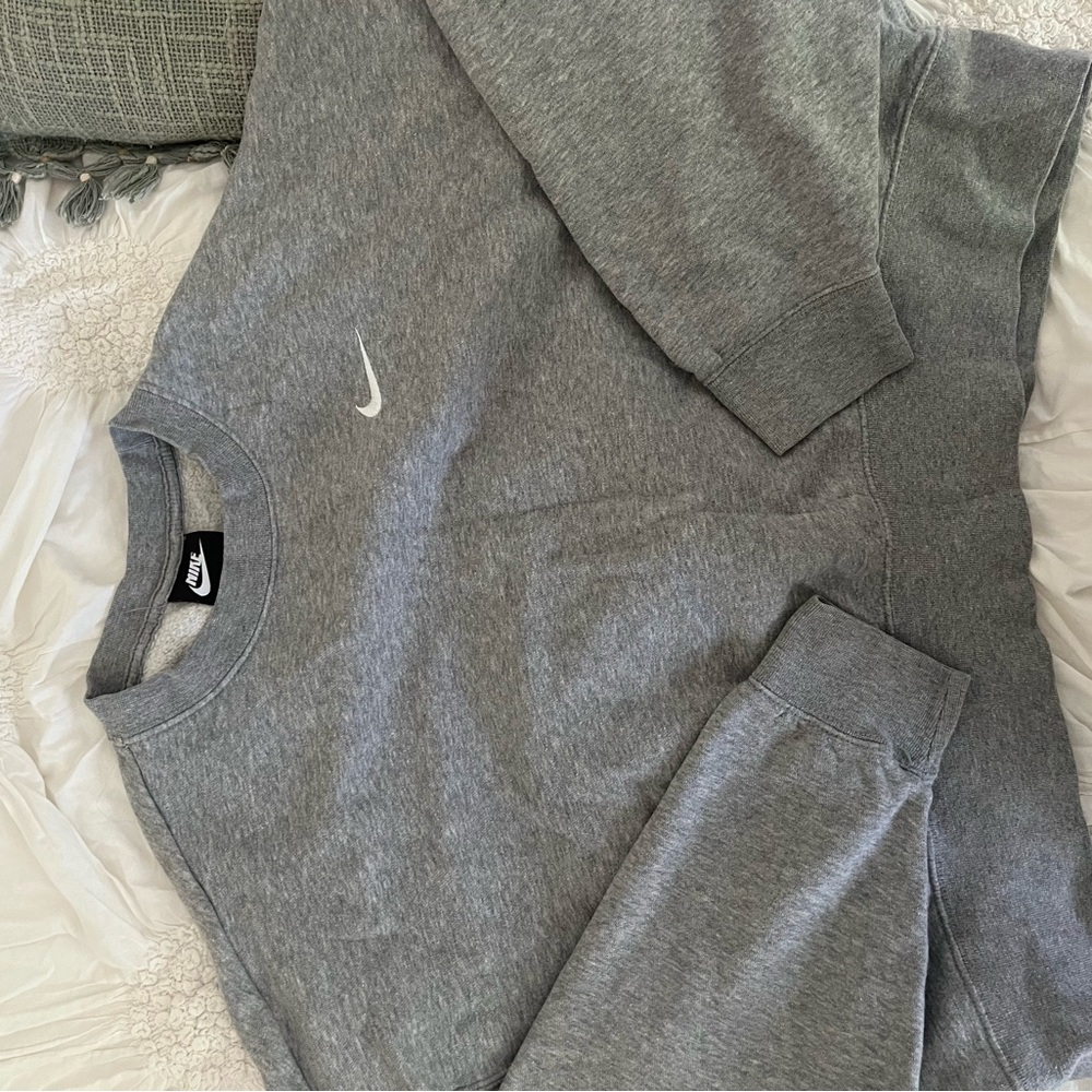 NIKE CREW NECK